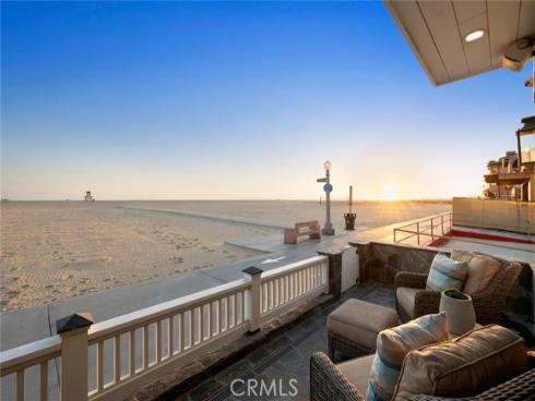 524 W Oceanfront  , Newport Beach, CA
