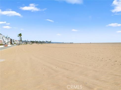 524 W Oceanfront  , Newport Beach, CA