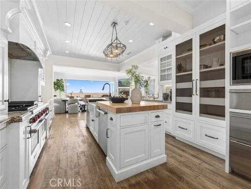 524 W Oceanfront  , Newport Beach, CA