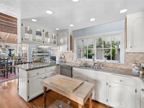 323 E Bay Front , Newport Beach, CA