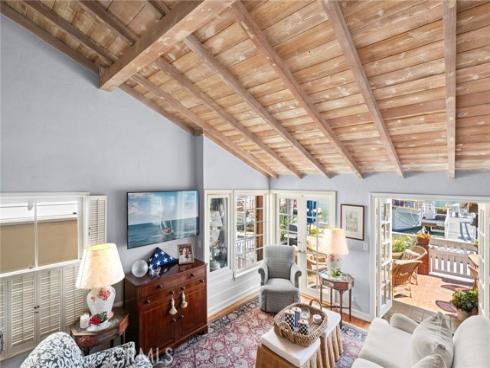 323 E Bay Front , Newport Beach, CA