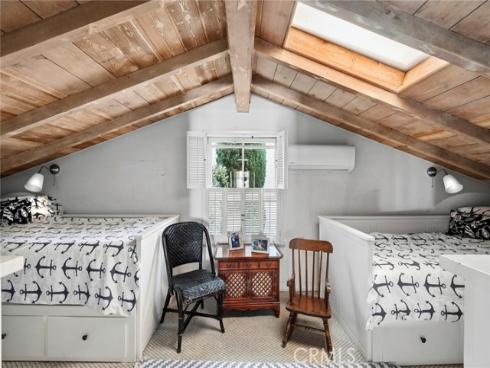 323 E Bay Front , Newport Beach, CA