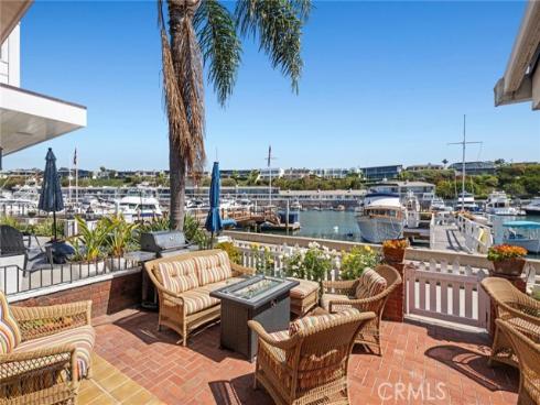 323 E Bay Front , Newport Beach, CA