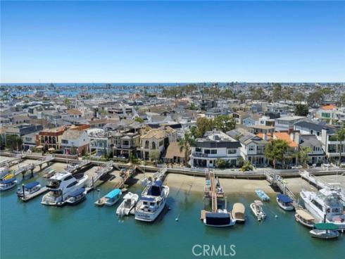 323 E Bay Front , Newport Beach, CA