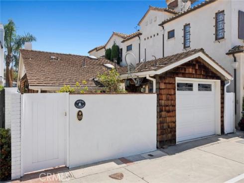 323 E Bay Front , Newport Beach, CA