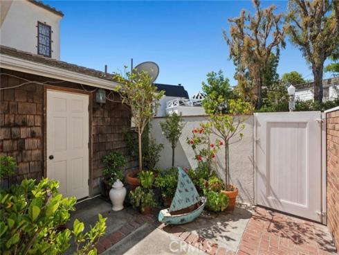 323 E Bay Front , Newport Beach, CA