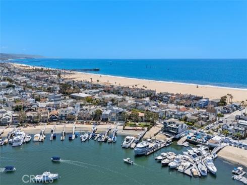 522 W Oceanfront  , Newport Beach, CA