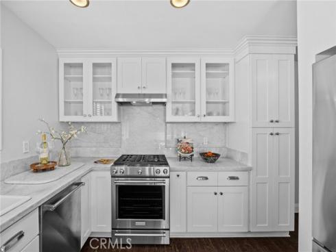 301  Harbor Woods   Place, Newport Beach, CA