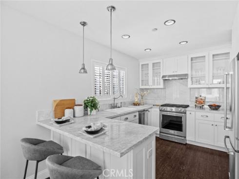 301  Harbor Woods   Place, Newport Beach, CA