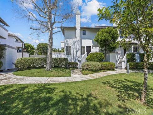 301  Harbor Woods   Place, Newport Beach, CA