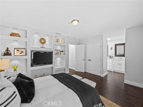 301  Harbor Woods   Place, Newport Beach, CA