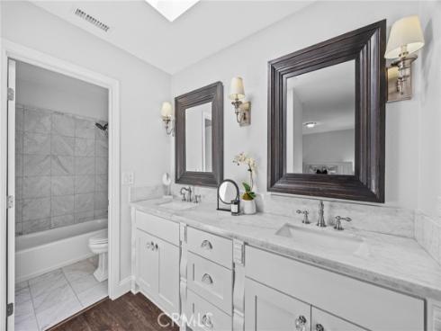 301  Harbor Woods   Place, Newport Beach, CA