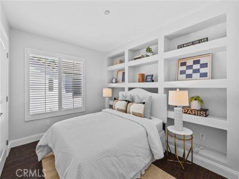 301  Harbor Woods   Place, Newport Beach, CA