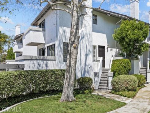 301  Harbor Woods   Place, Newport Beach, CA