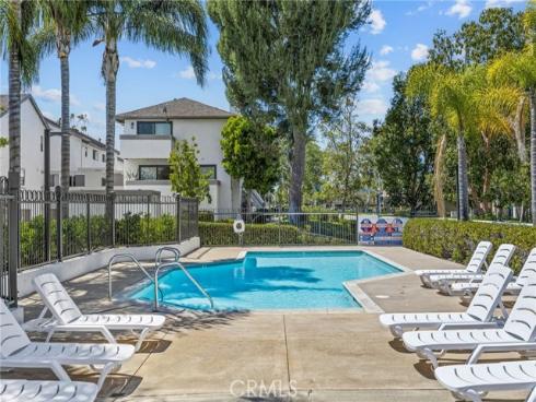 301  Harbor Woods   Place, Newport Beach, CA