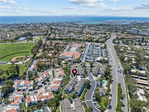 301  Harbor Woods   Place, Newport Beach, CA
