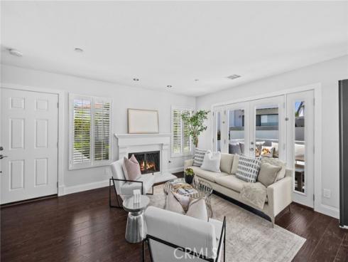 301  Harbor Woods   Place, Newport Beach, CA