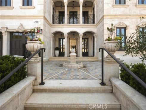 2027  Santiago  , Newport Beach, CA