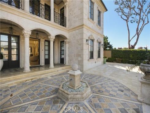 2027  Santiago  , Newport Beach, CA