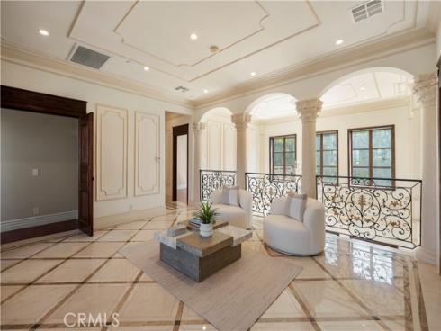 2027  Santiago  , Newport Beach, CA