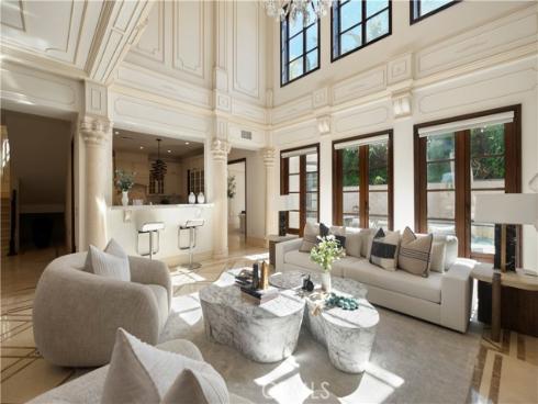 2027  Santiago  , Newport Beach, CA