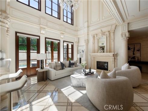 2027  Santiago  , Newport Beach, CA