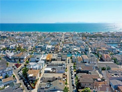 519  35th  1 , Newport Beach, CA