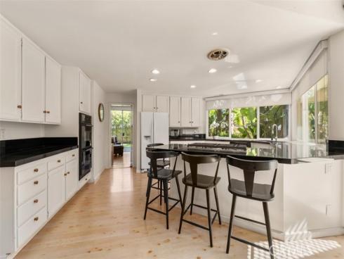 10  Rue Valbonne  , Newport Beach, CA