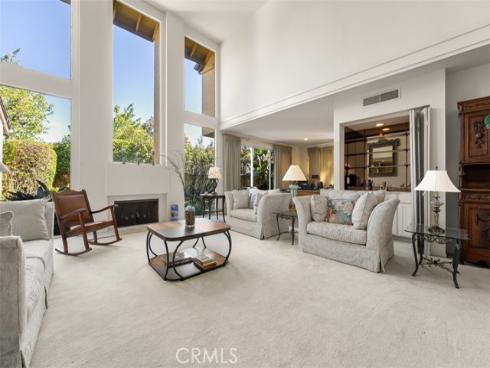 10  Rue Valbonne  , Newport Beach, CA