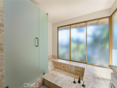 10  Rue Valbonne  , Newport Beach, CA