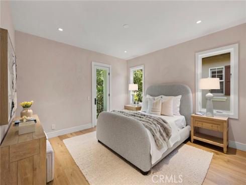 15  Seabluff  , Newport Beach, CA
