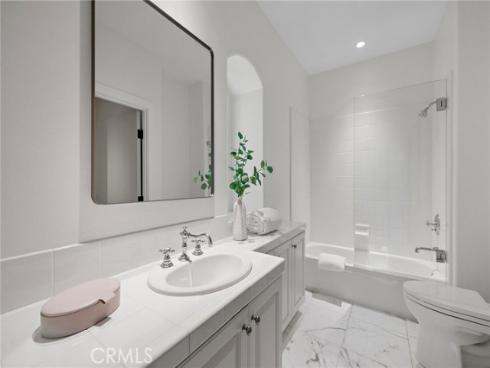 15  Seabluff  , Newport Beach, CA