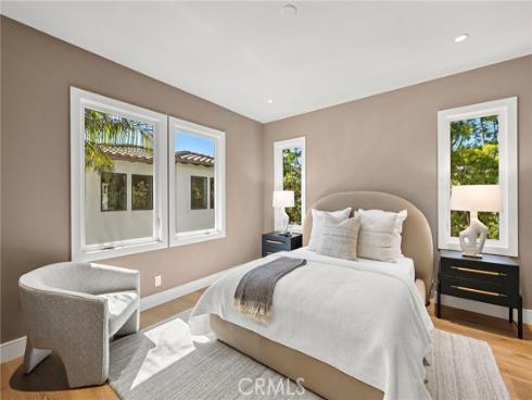 15  Seabluff  , Newport Beach, CA