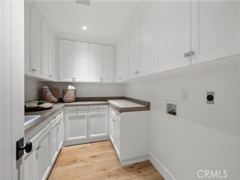 15  Seabluff  , Newport Beach, CA