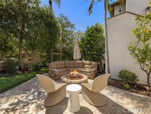 15  Seabluff  , Newport Beach, CA