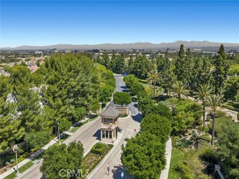 15  Seabluff  , Newport Beach, CA