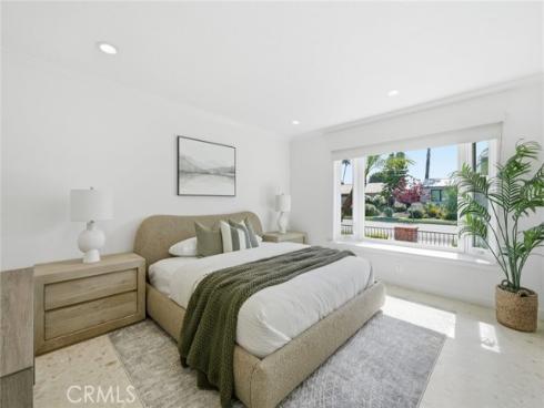 1839  Santiago  , Newport Beach, CA