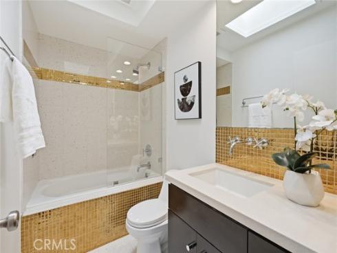 1839  Santiago  , Newport Beach, CA