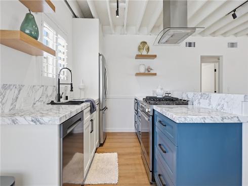 6601  Seashore  , Newport Beach, CA