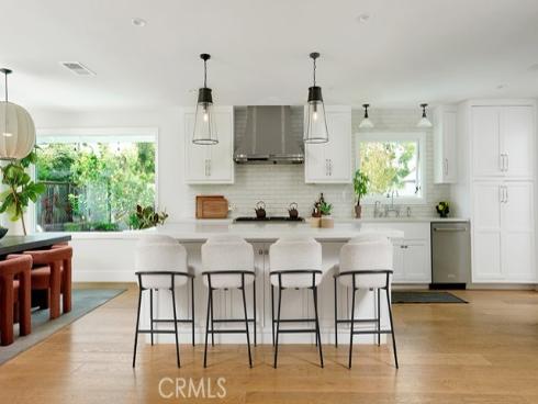 1826  Buttonshell  , Newport Beach, CA