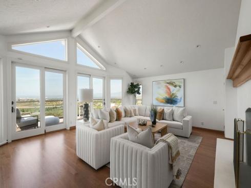 7  Cherbourg  , Newport Beach, CA