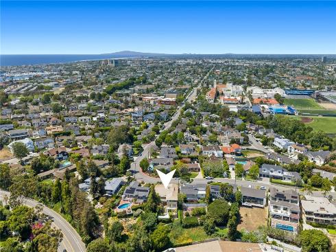 608  Saint James   Place, Newport Beach, CA