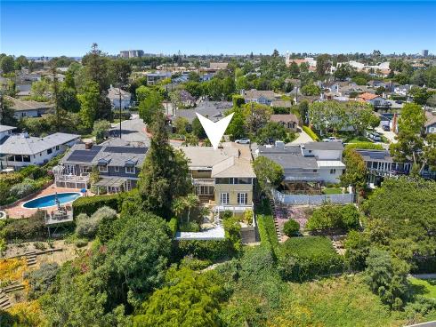 608  Saint James   Place, Newport Beach, CA