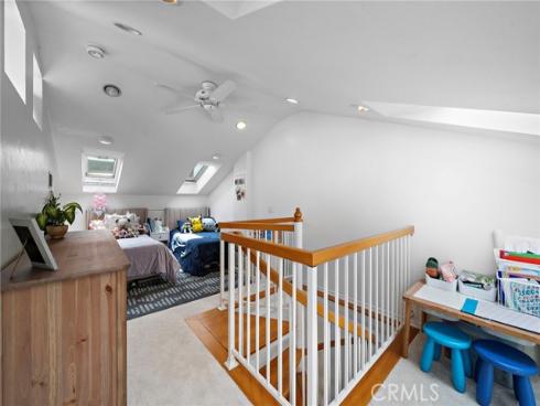 2528  University   Drive, Newport Beach, CA