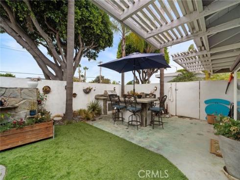 2528  University   Drive, Newport Beach, CA