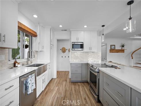 2528  University   Drive, Newport Beach, CA