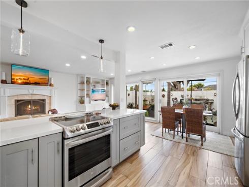 2528  University   Drive, Newport Beach, CA