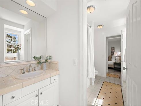 10  Cape Andover  , Newport Beach, CA