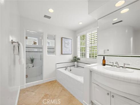 10  Cape Andover  , Newport Beach, CA