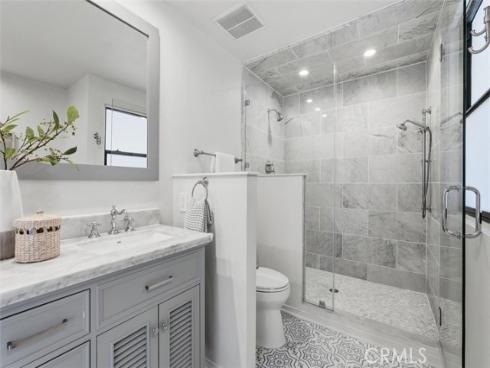 18  Land Fall   Court, Newport Beach, CA